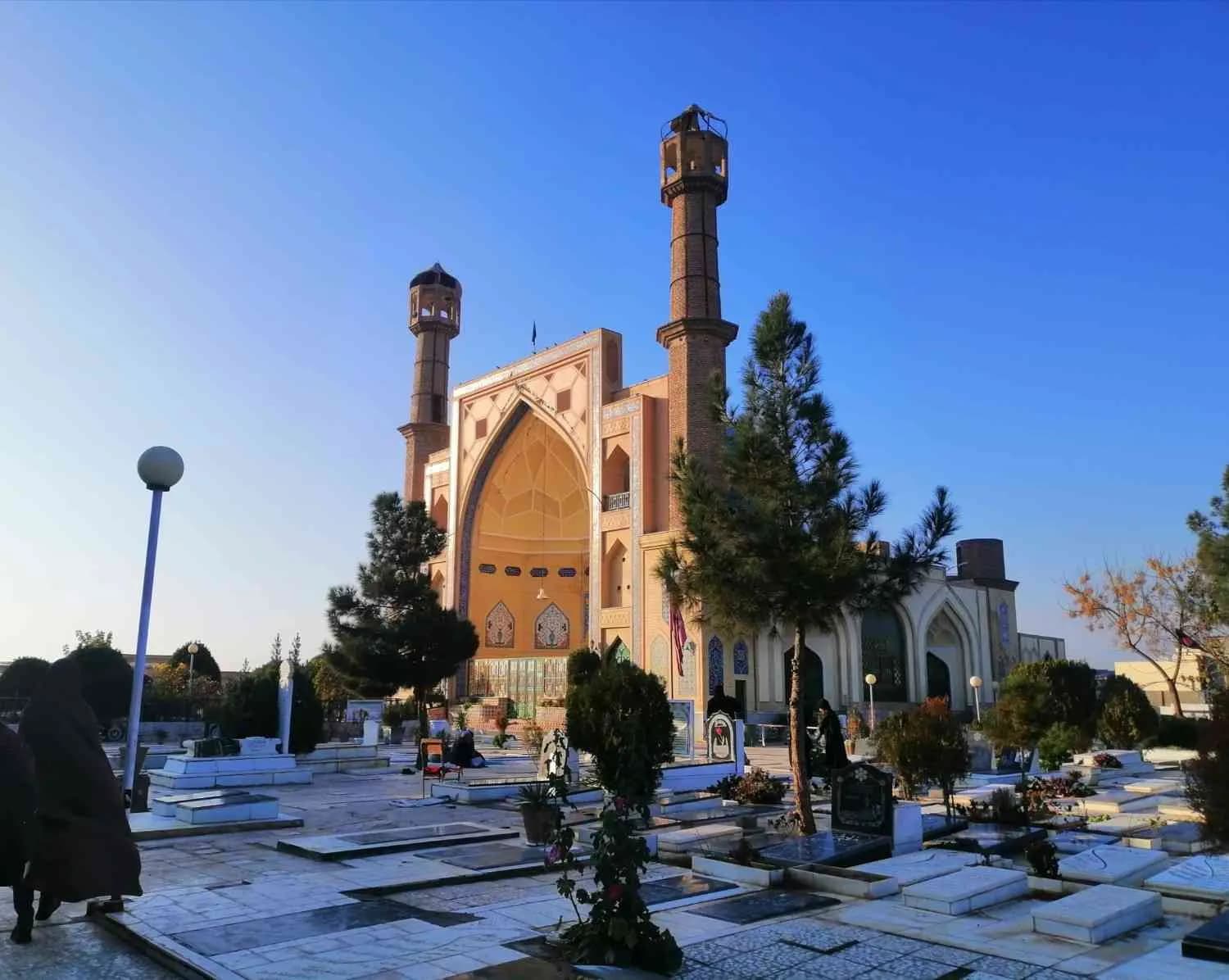 Sultan Agha Shrine